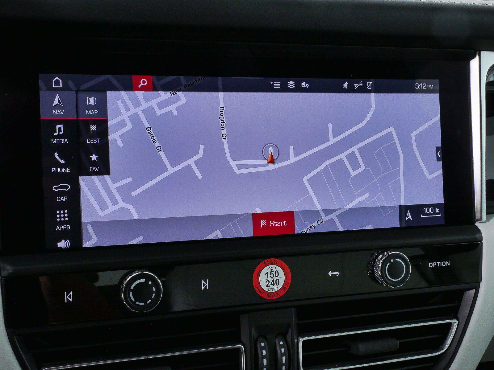Certified 2024 Porsche Macan AWD/4WD image 13