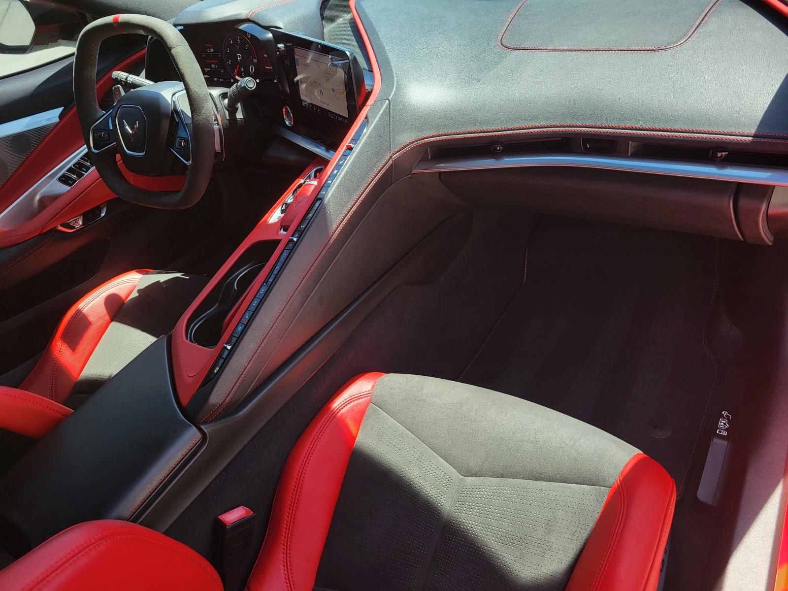 Used 2021 Chevrolet Corvette Stingray Preferred Conv w/ Z51 Performance Package RWD image 7