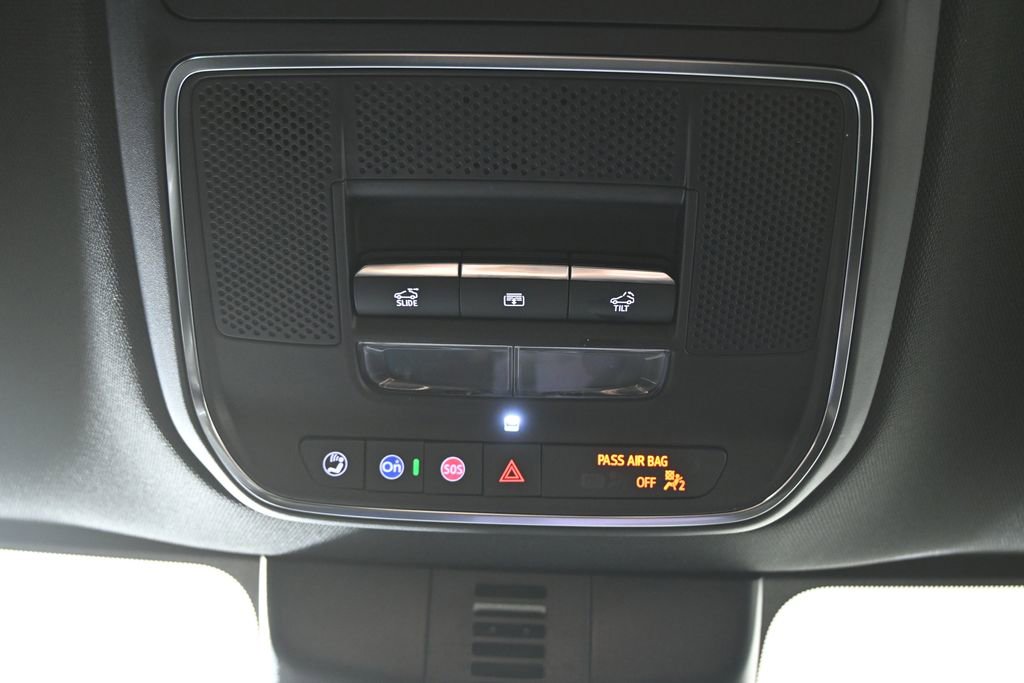 Used 2025 Chevrolet Traverse High Country w/ LPO, Floor Liner Package image 35