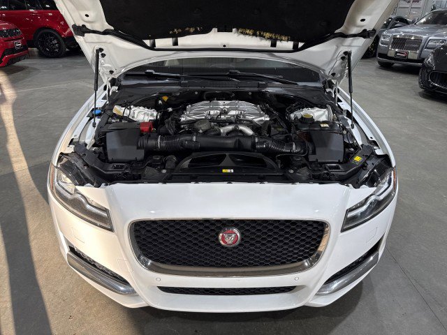 Used 2017 Jaguar XF Prestige RWD image 19