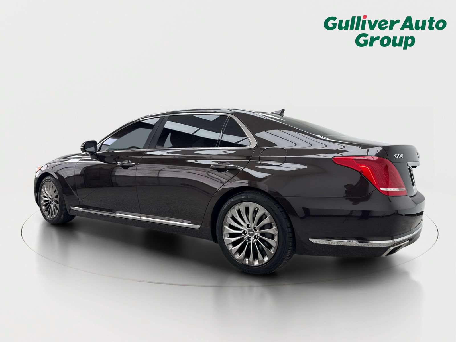 Used 2019 Genesis G90 3.3T Premium RWD image 4