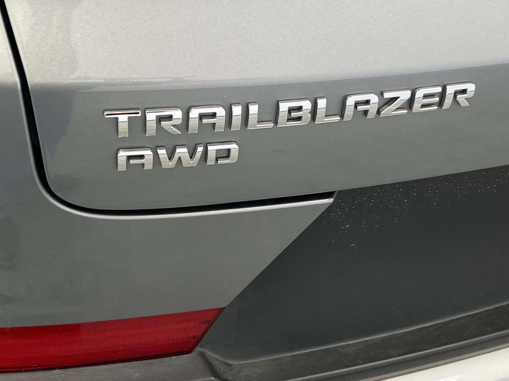 Used 2025 Chevrolet TrailBlazer LT image 10