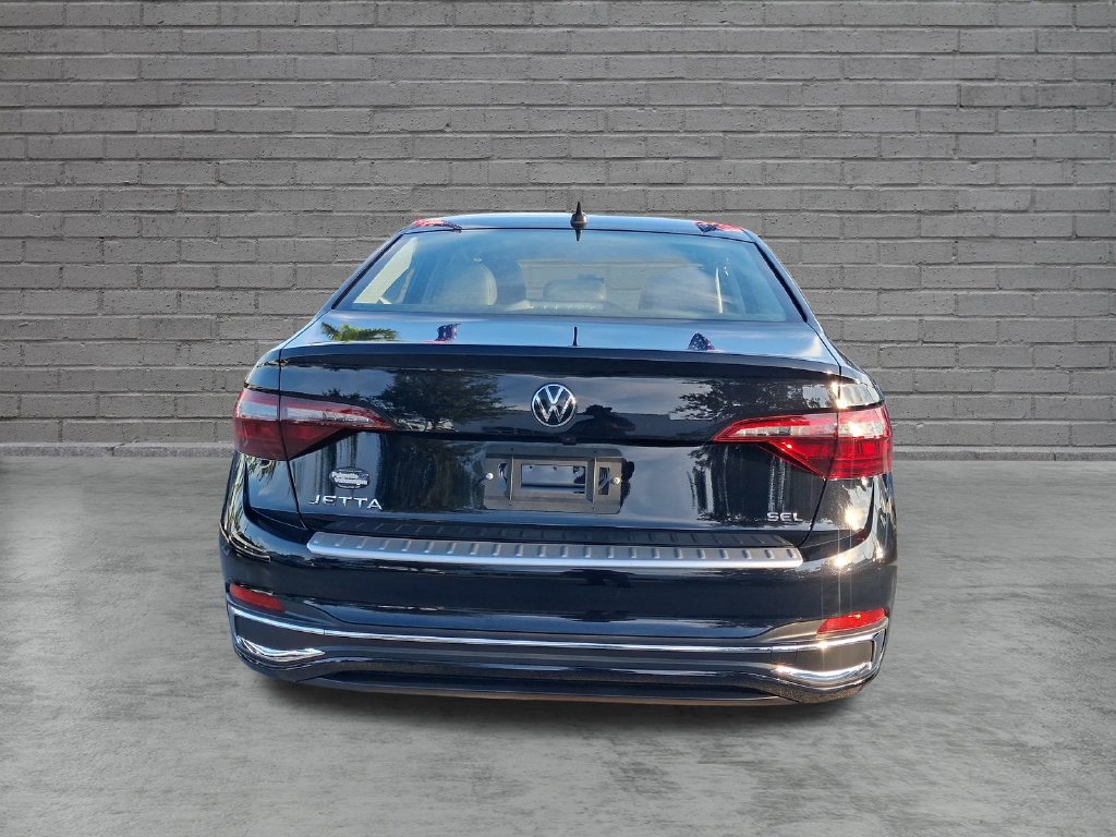 Certified 2024 Volkswagen Jetta SEL FWD image 11