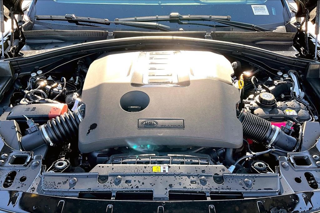New 2026 Land Rover Range Rover Velar Dynamic SE image 12