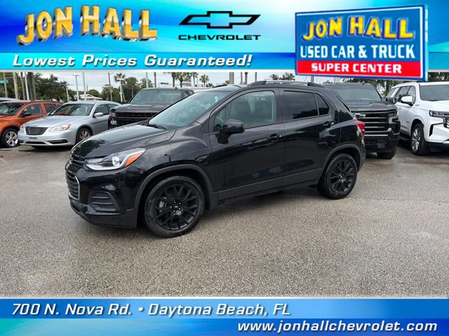 Used 2020 Chevrolet Trax LT w/ LT Convenience Package FWD image 2