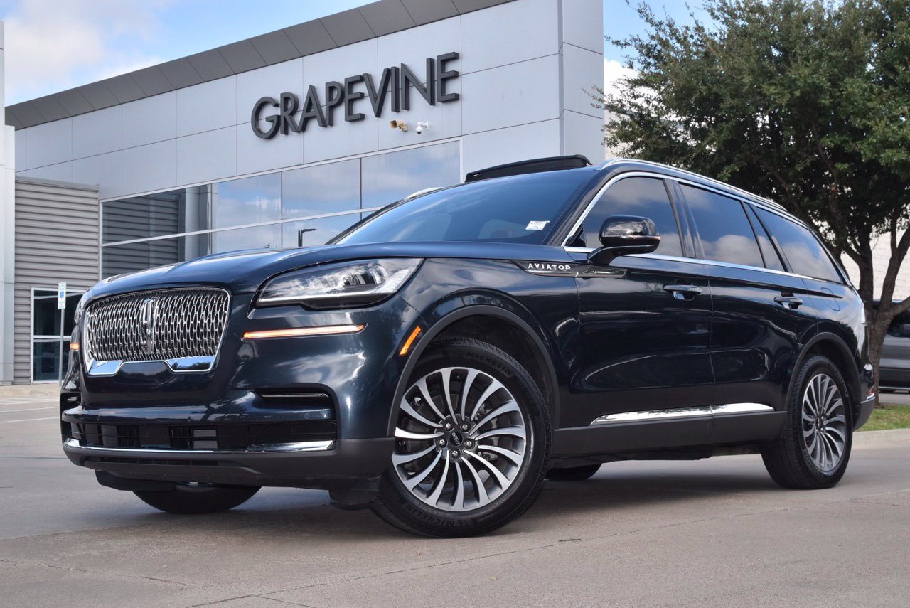 Certified 2024 Lincoln Aviator Reserve AWD/4WD image 2