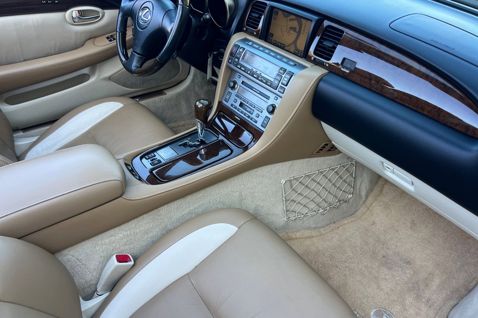 Used 2008 Lexus SC 430 Convertible image 16