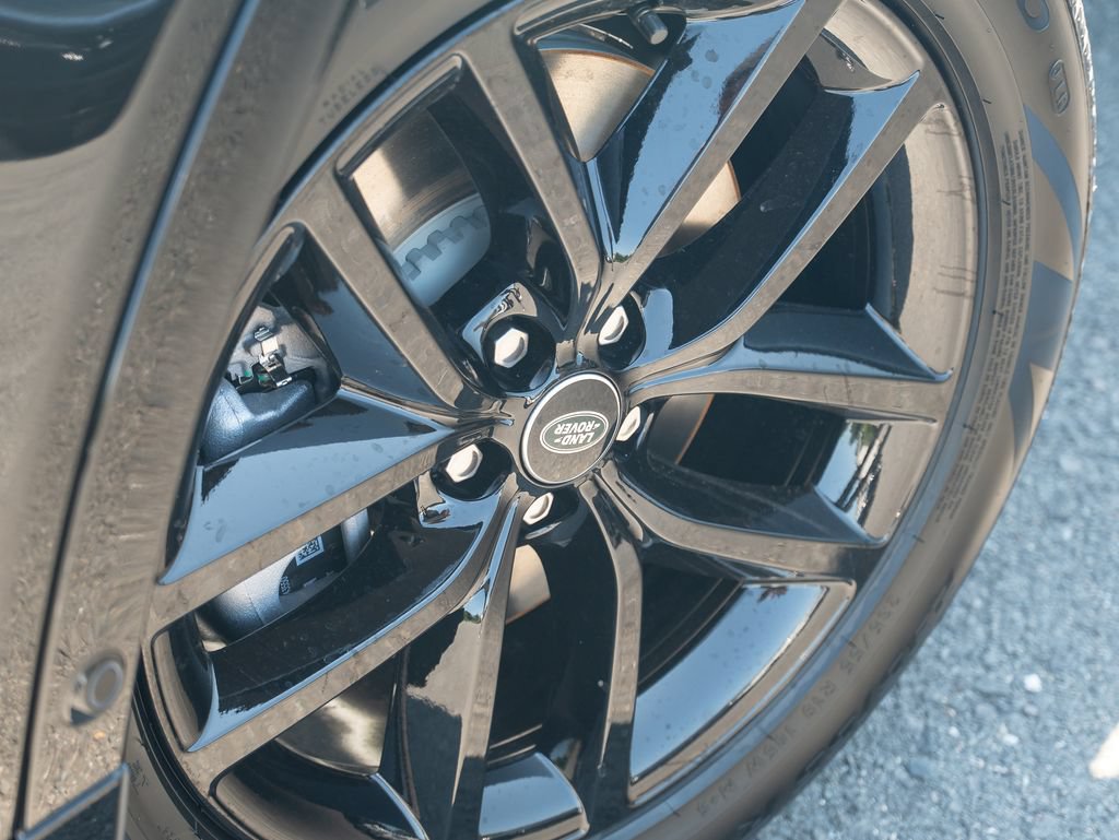 New 2026 Land Rover Discovery Sport Landmark AWD/4WD image 9