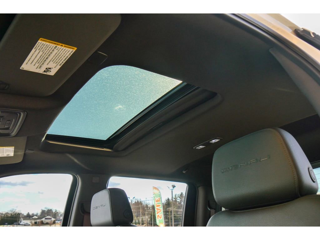 Used 2021 GMC Sierra 1500 Denali w/ Driver Alert Package II image 11