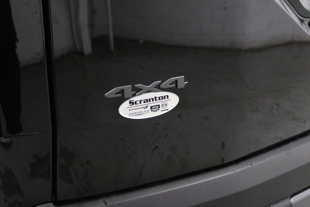 New 2026 Jeep Cherokee Laredo image 36