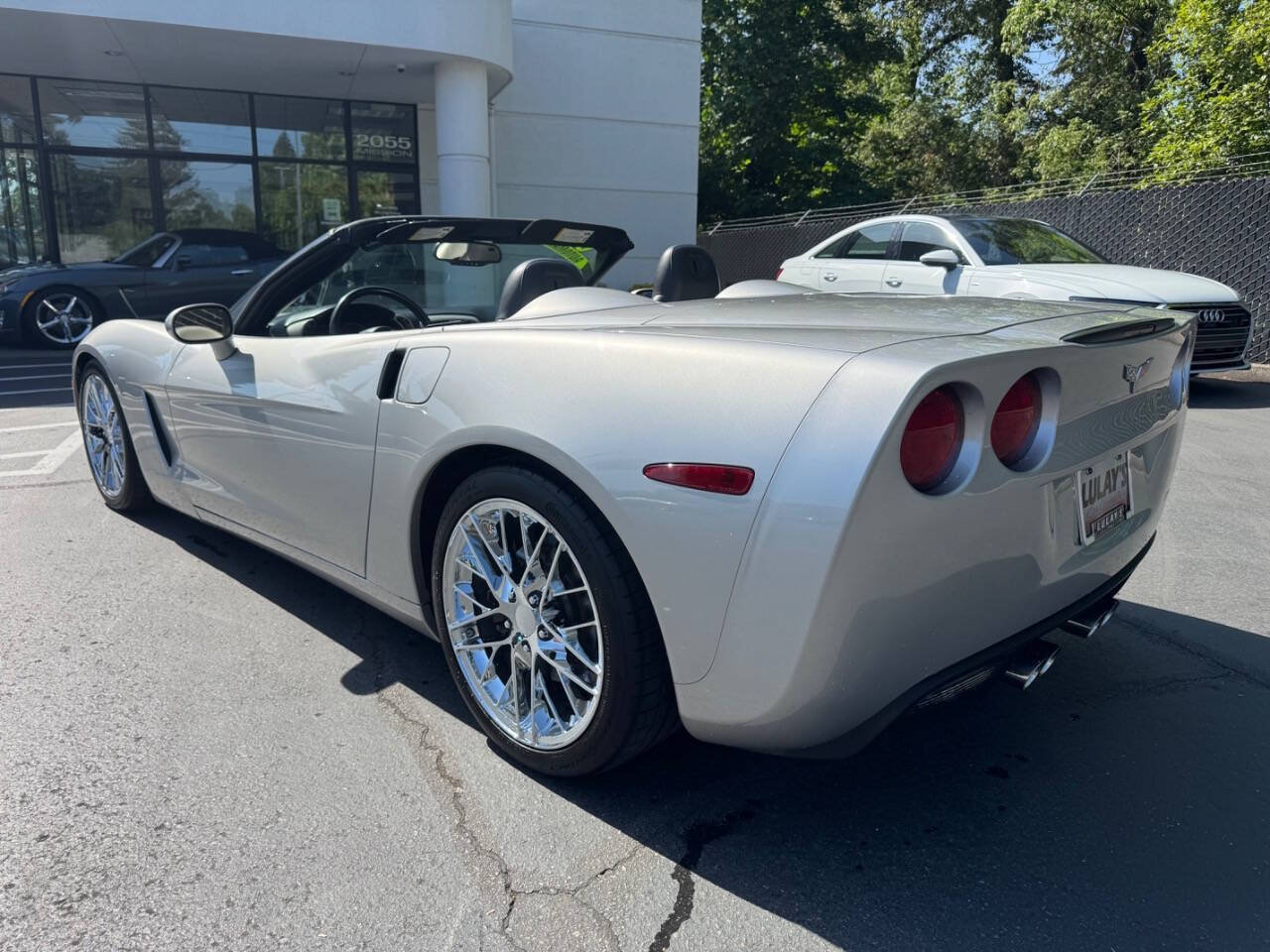 Used 2005 Chevrolet Corvette Convertible w/ Preferred Equipment Group RWD image 5
