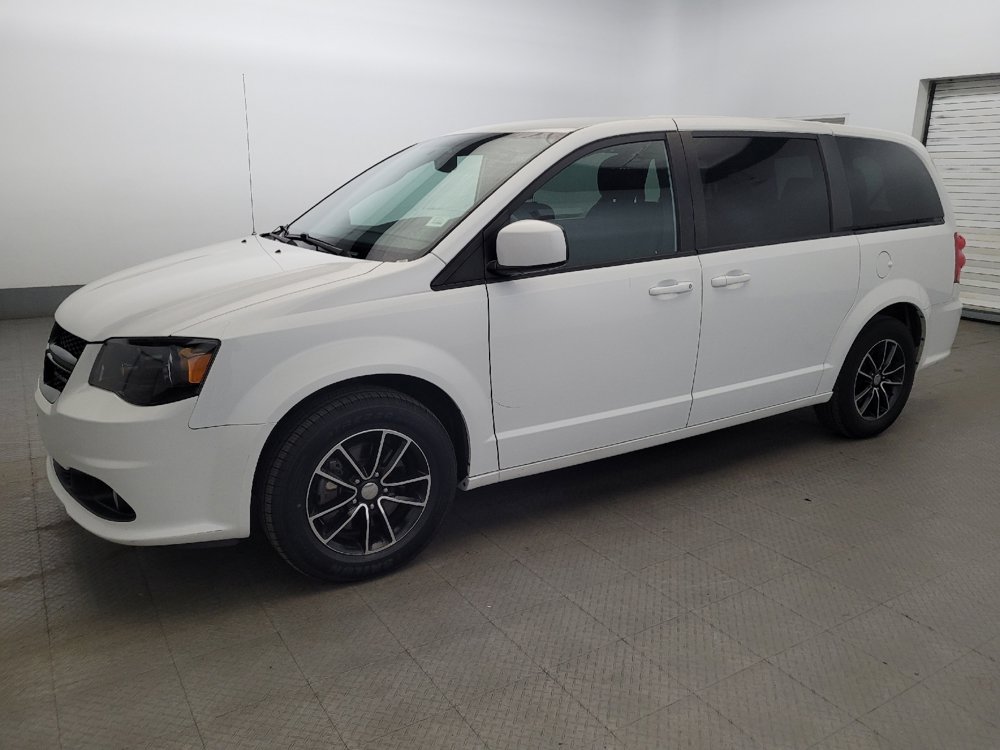 Used 2018 Dodge Grand Caravan SE FWD image 2