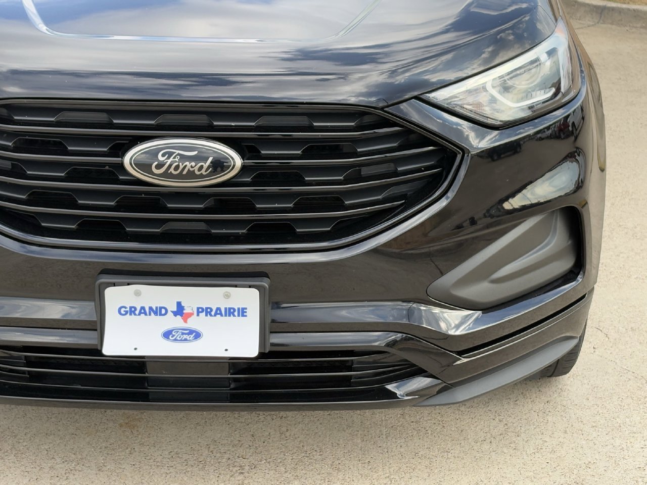 Used 2024 Ford Edge SE w/ Black Appearance Package AWD/4WD image 10