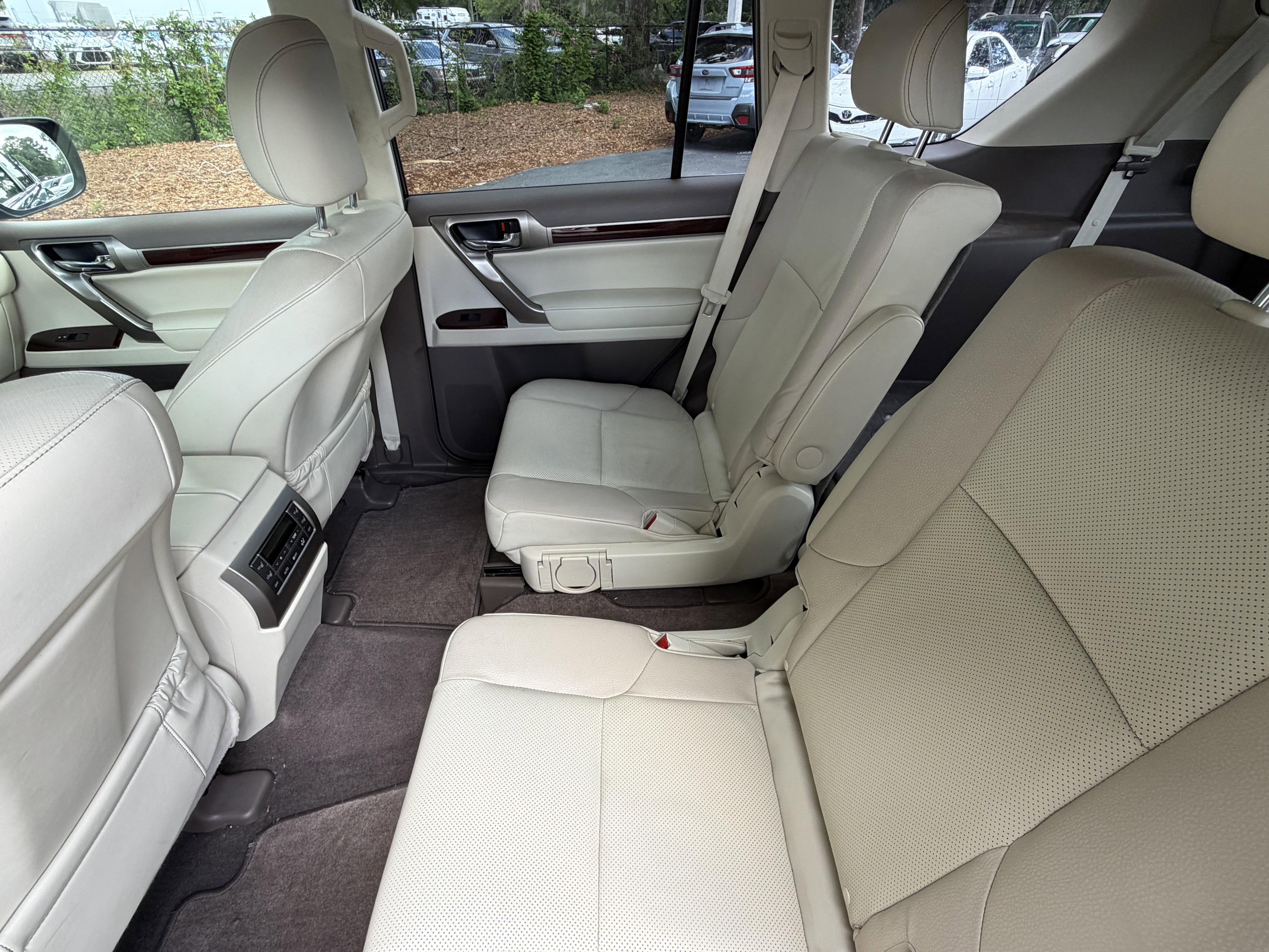Used 2019 Lexus GX 460 Premium AWD/4WD image 31