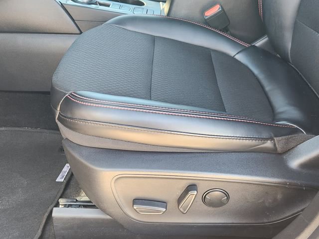 Used 2025 Ford Escape ST-Line AWD/4WD image 23