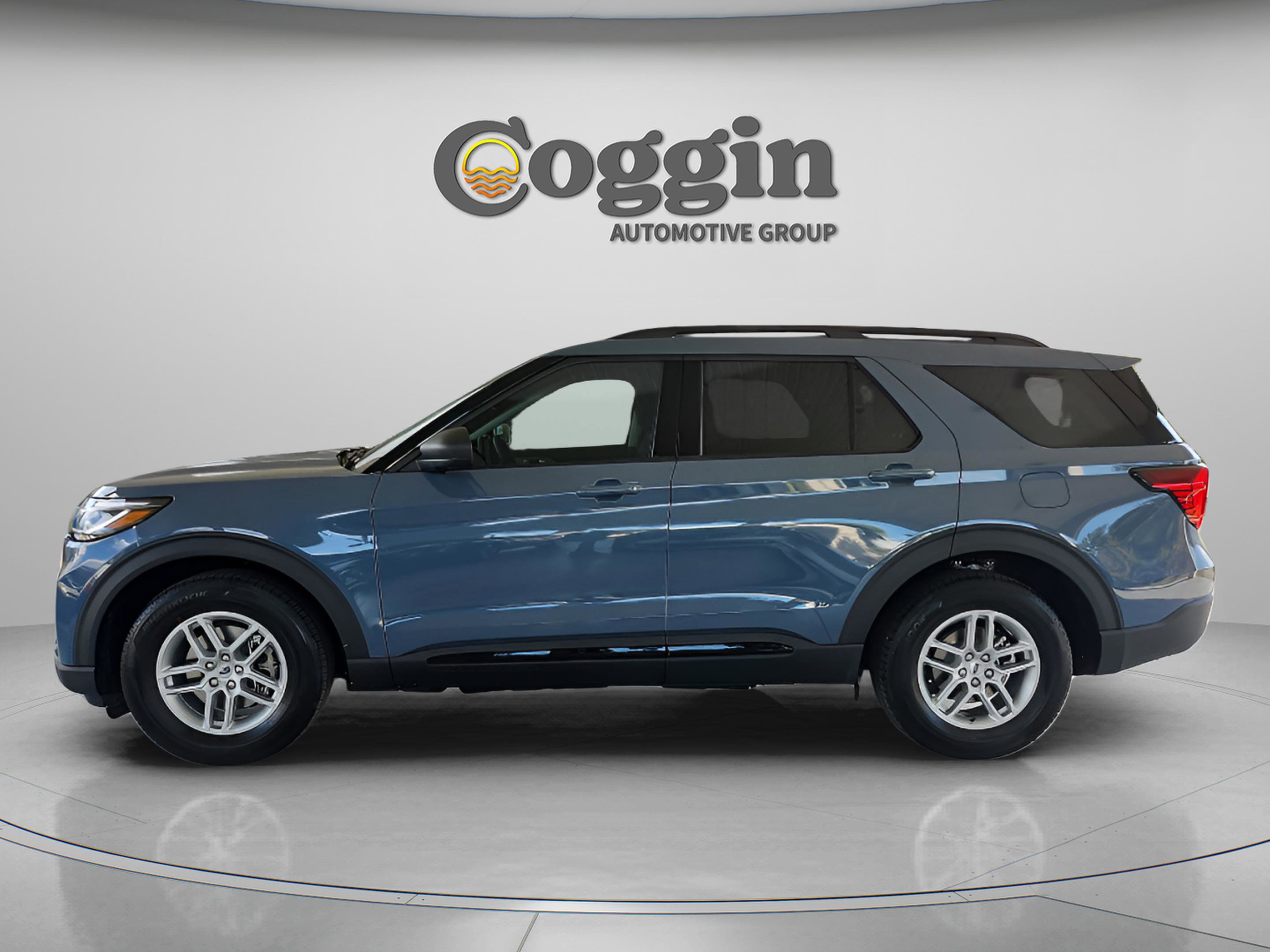 New 2026 Ford Explorer Active image 3