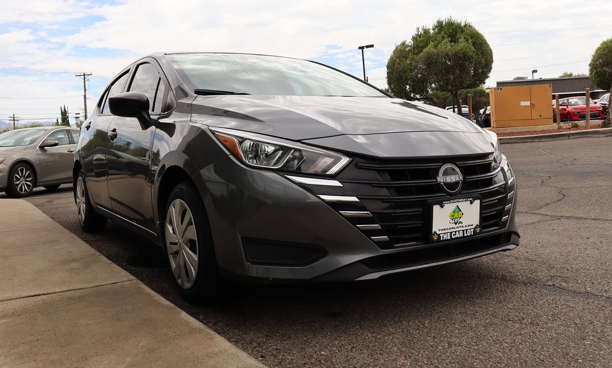 Used 2024 Nissan Versa S w/ Trunk Package FWD image 18