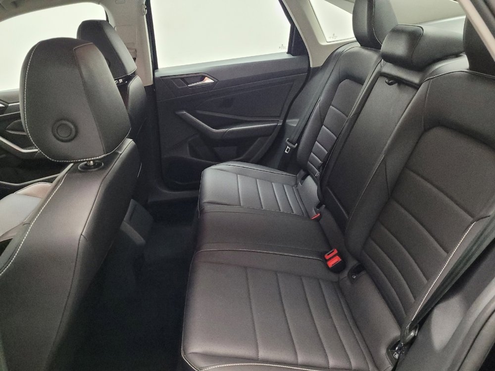 Used 2024 Volkswagen Jetta SE image 18