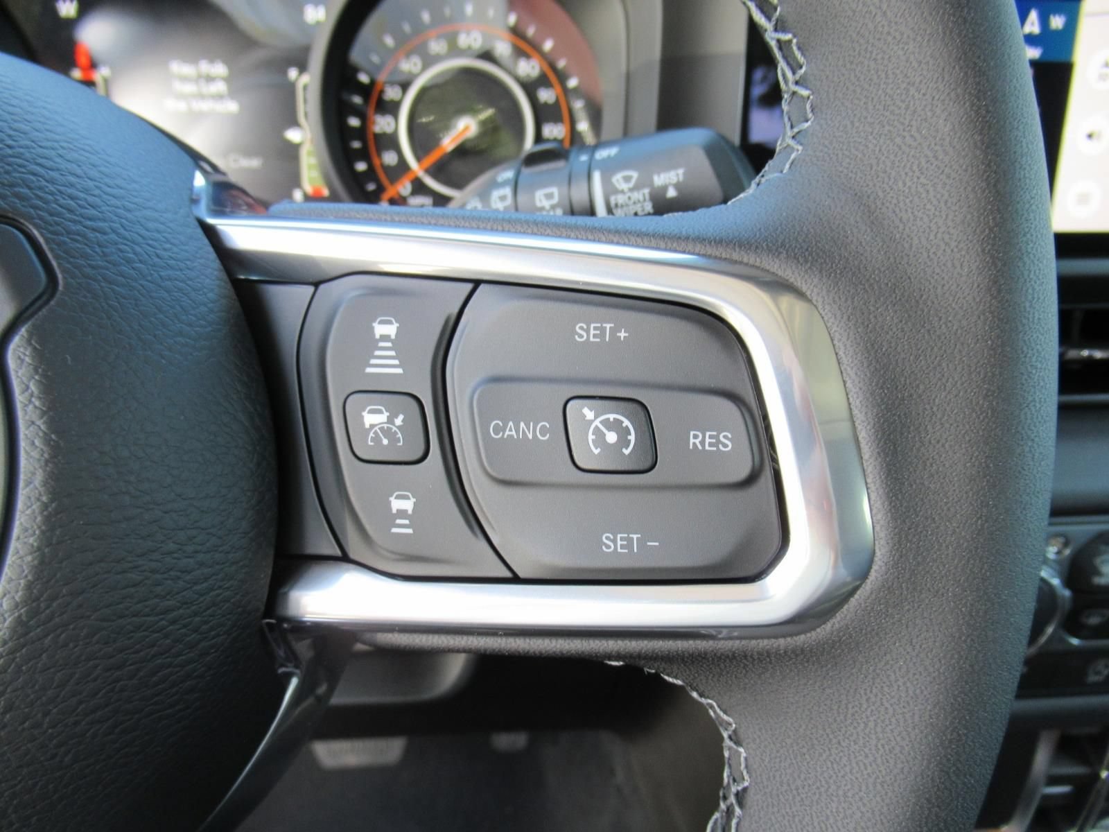 New 2026 Jeep Wrangler Unlimited Sahara AWD/4WD image 23