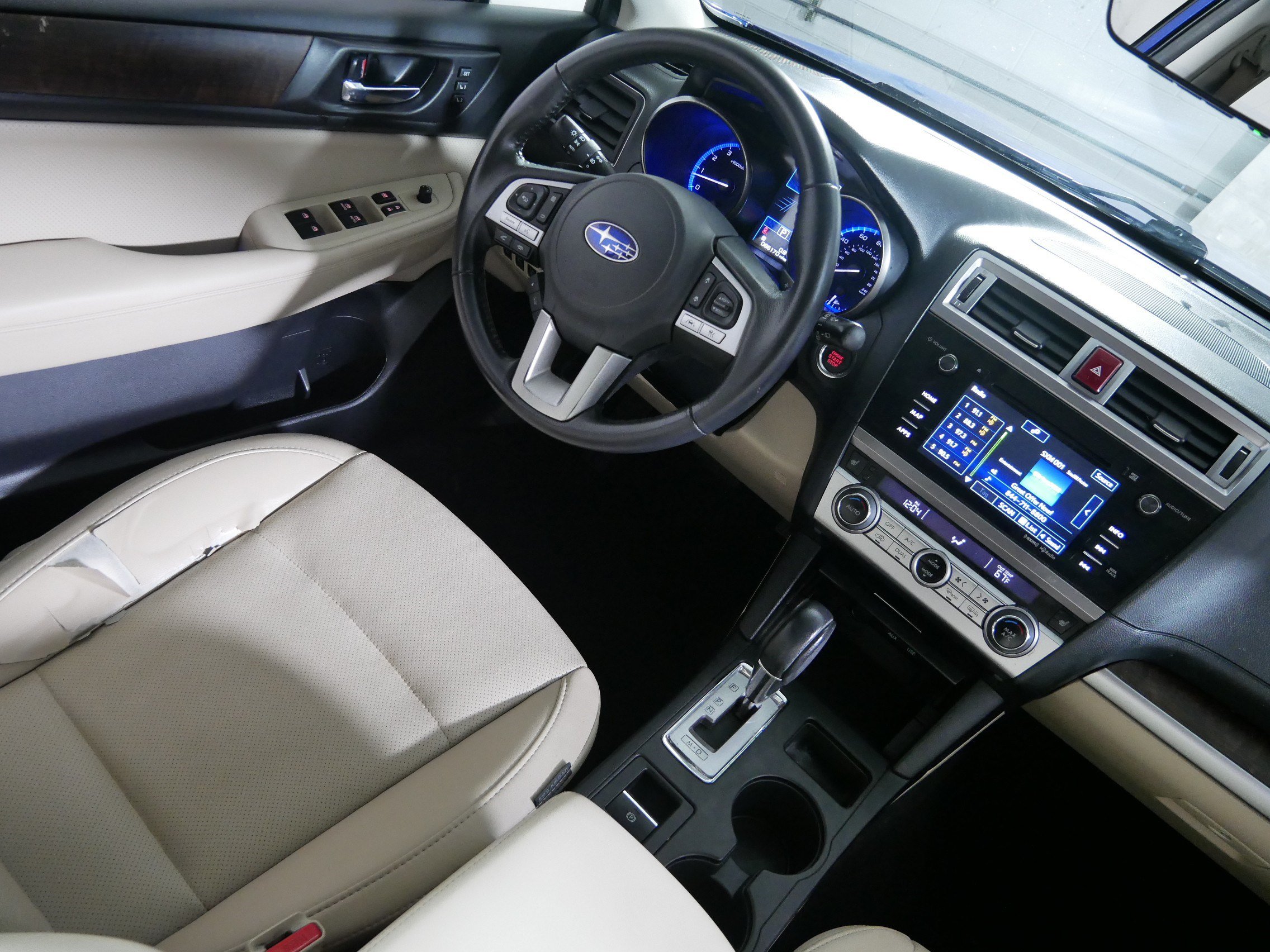 Used 2017 Subaru Outback 2.5i Limited AWD/4WD image 9