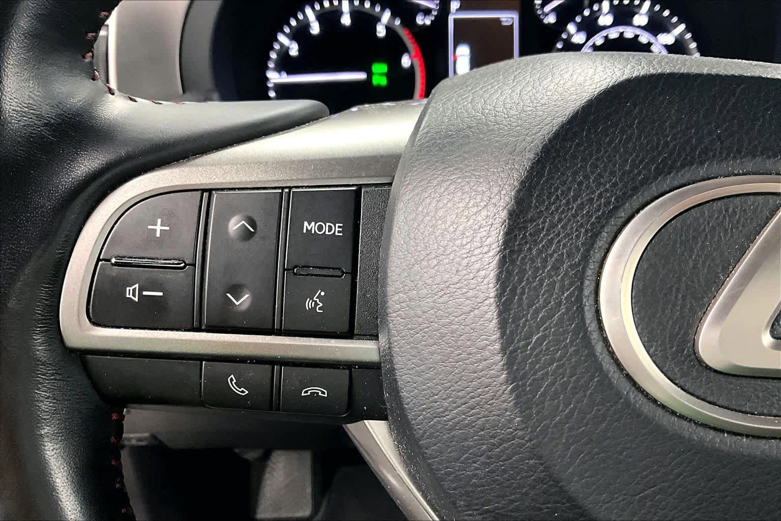 Used 2022 Lexus GX 460 Premium w/ Accessory Package AWD/4WD image 24