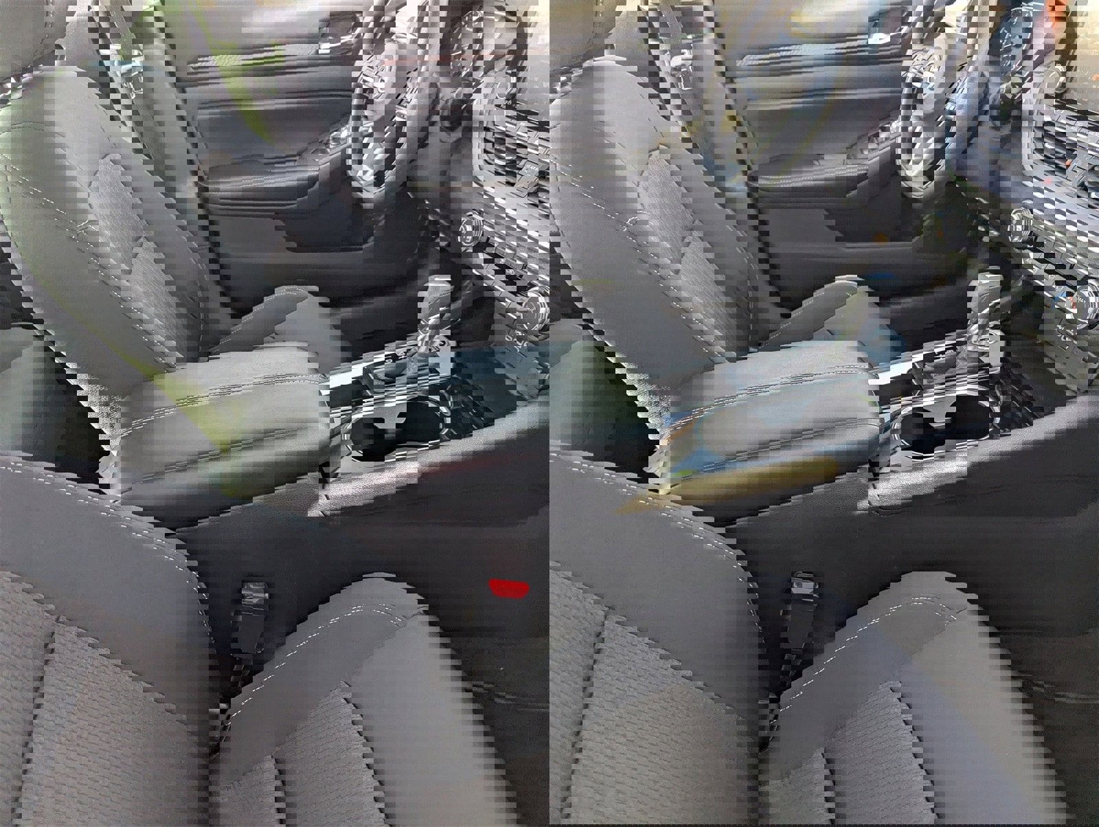 Used 2024 Nissan Altima 2.5 SV image 11