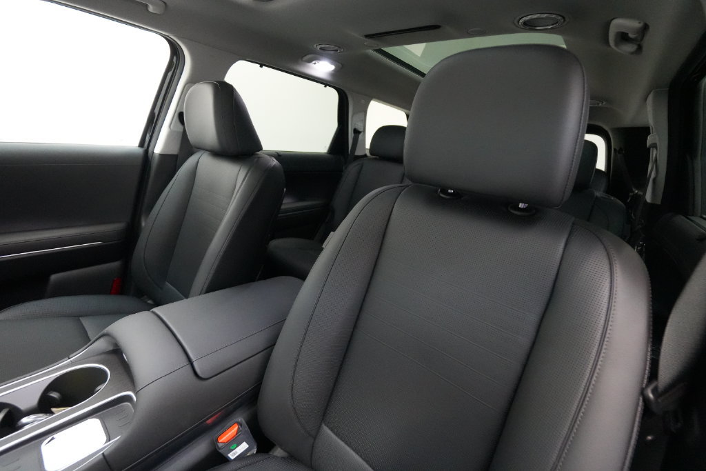 Certified 2026 Hyundai Palisade Limited AWD/4WD image 17