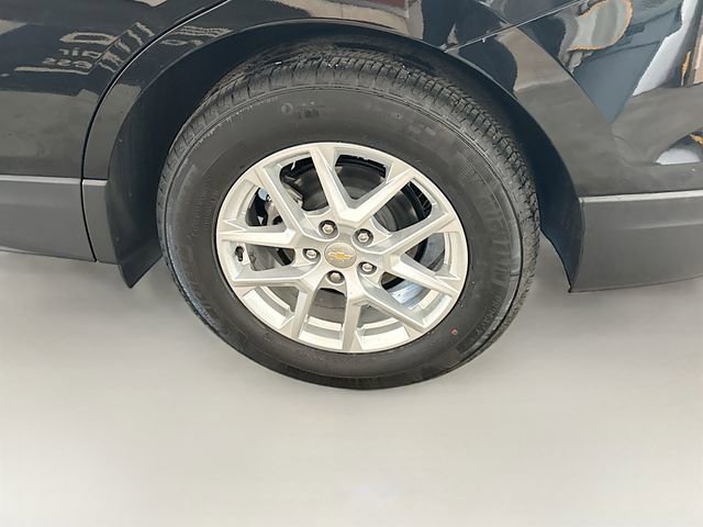 Used 2023 Chevrolet Equinox LT image 30