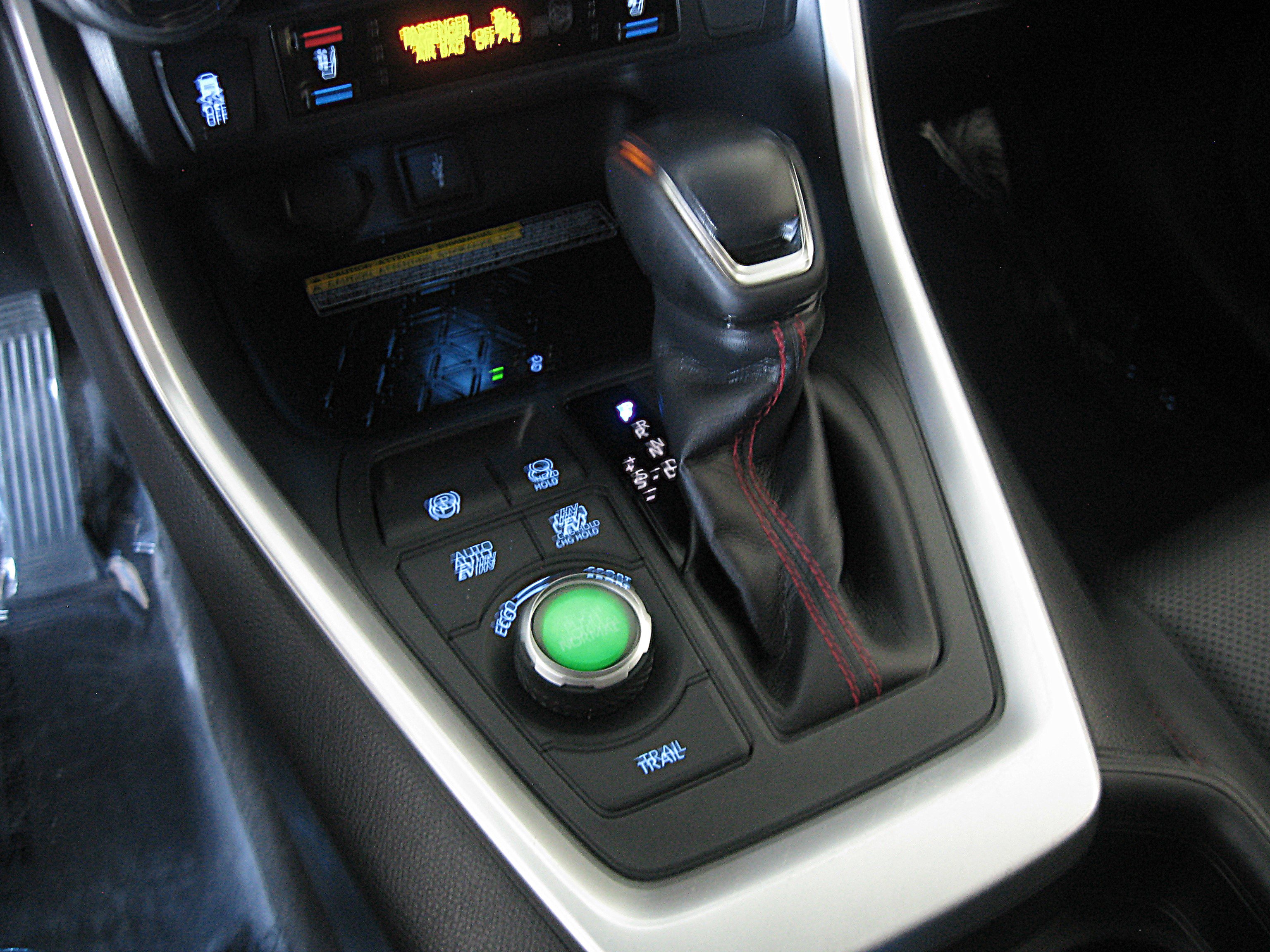 Used 2021 Toyota RAV4 XSE w/ Premium Package image 19