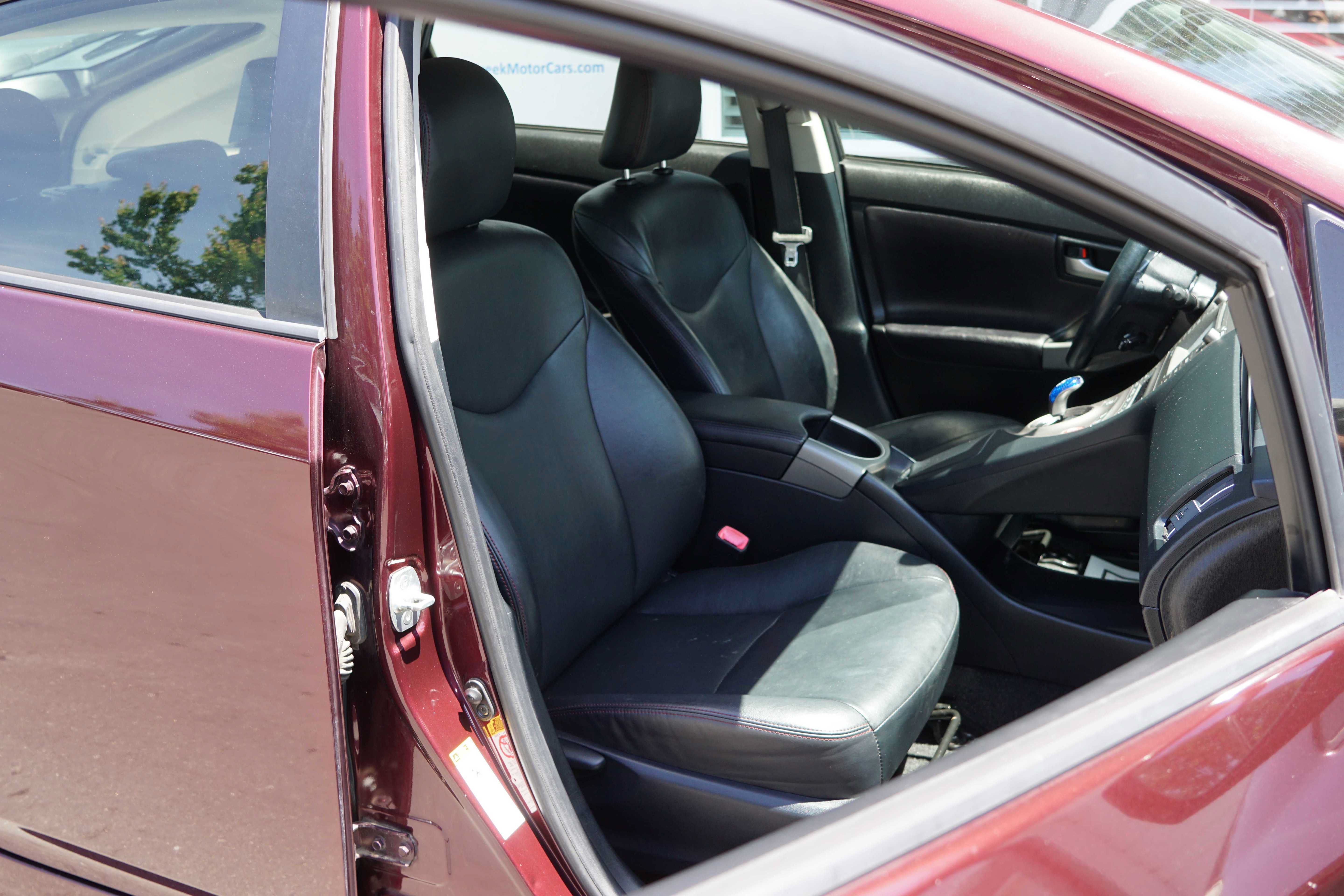 Used 2013 Toyota Prius Persona Series FWD image 33