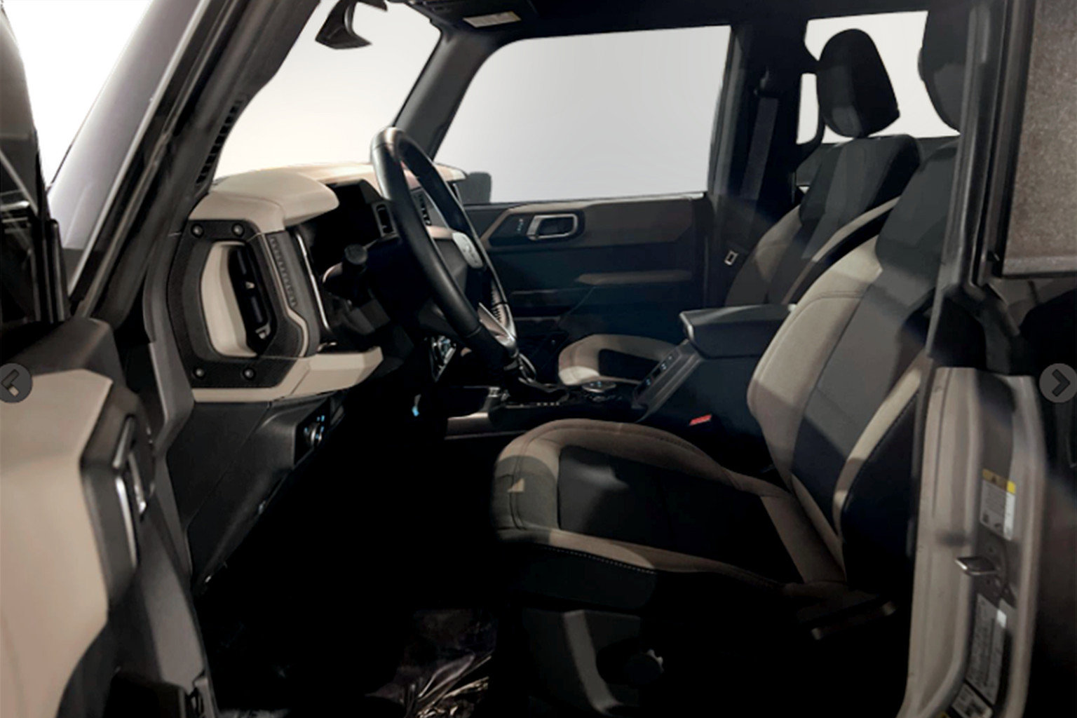 Used 2023 Ford Bronco Big Bend image 7