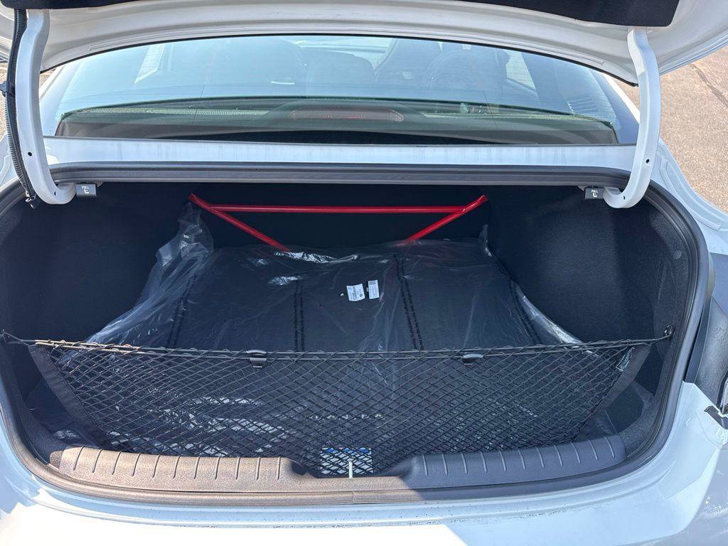 New 2026 Hyundai Elantra N FWD image 8