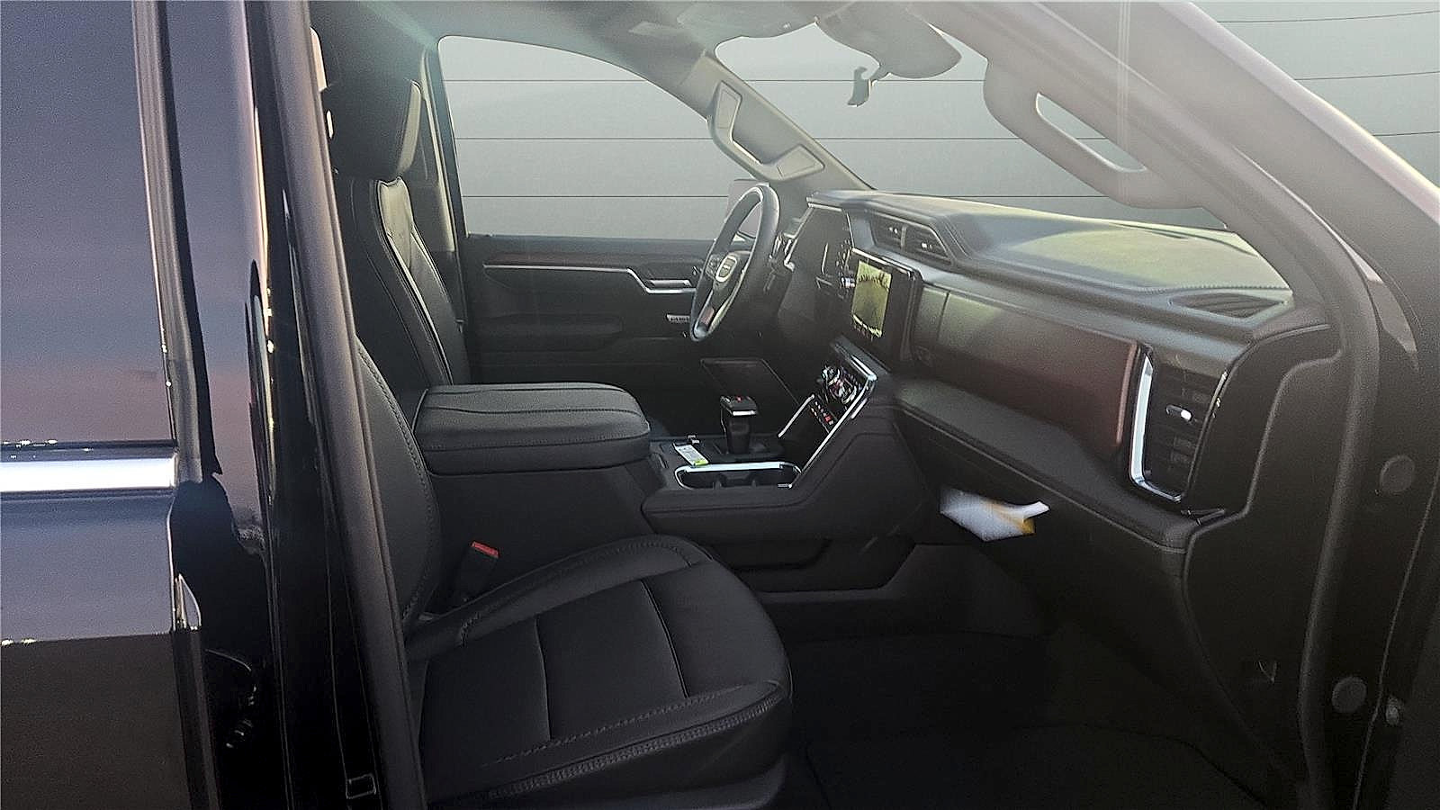 New 2026 GMC Sierra 1500 Denali AWD/4WD image 24