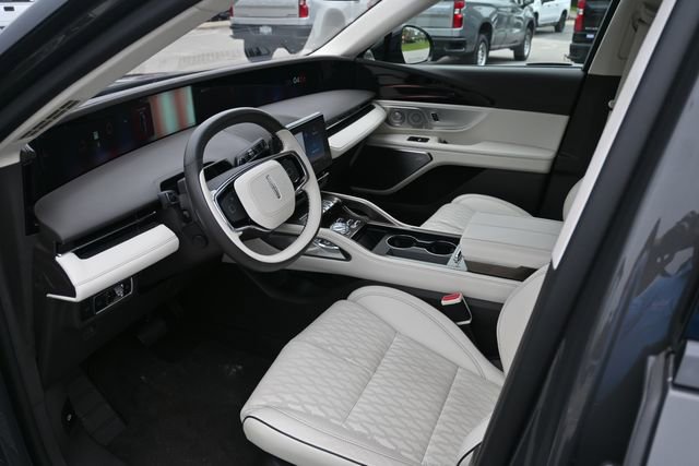 Used 2024 Lincoln Nautilus Black Label image 9