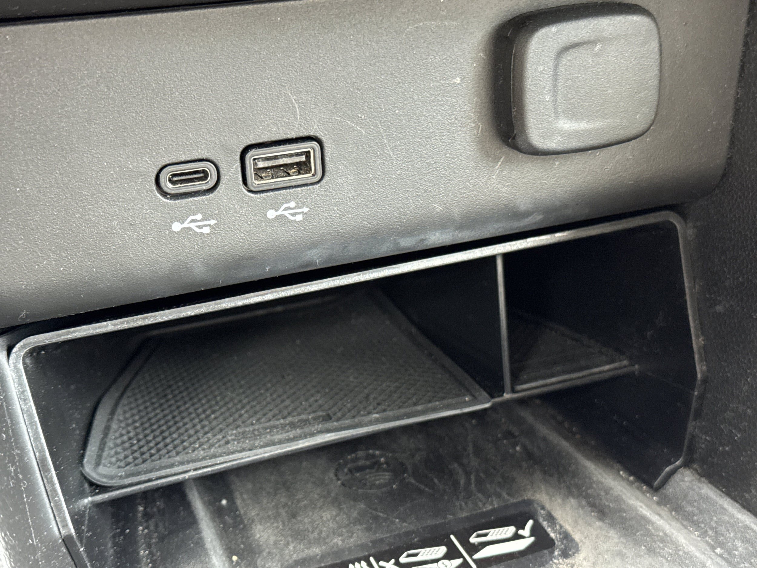 Used 2024 Buick Encore GX Sport Touring w/ Advanced Technology Package FWD image 28