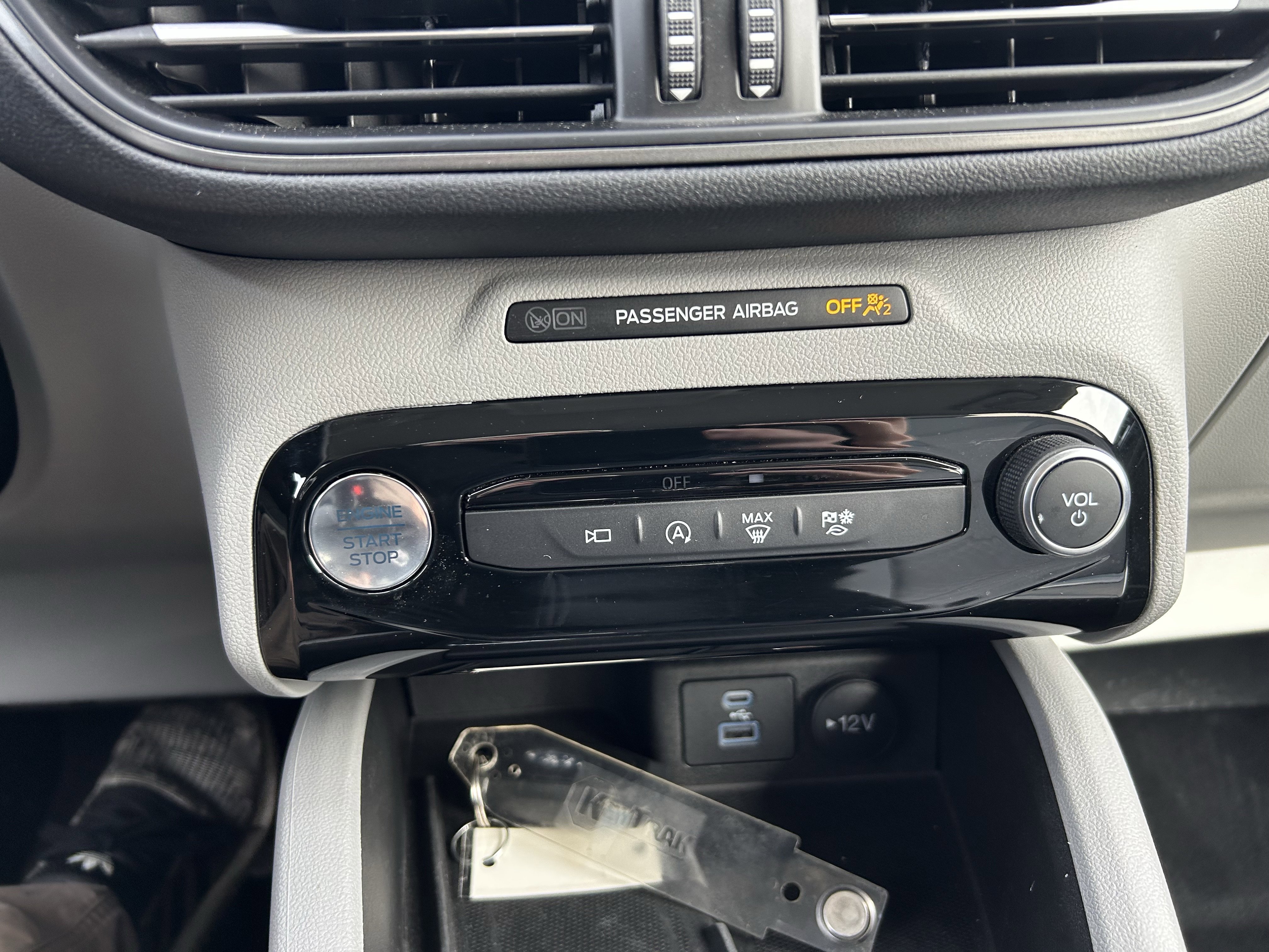 Used 2023 Ford Escape Active image 14