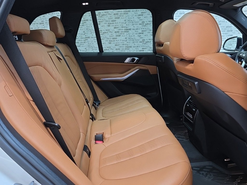 Used 2022 BMW X5 xDrive45e image 29