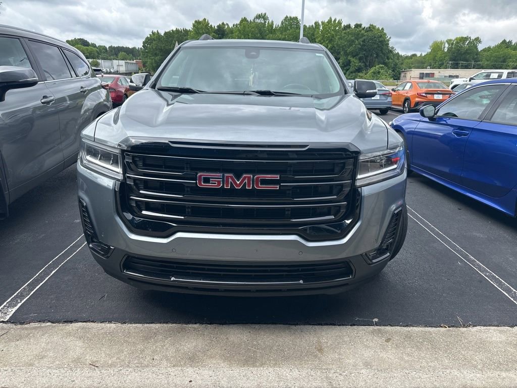 Used 2021 GMC Acadia SLT w/ Elevation Edition FWD image 2