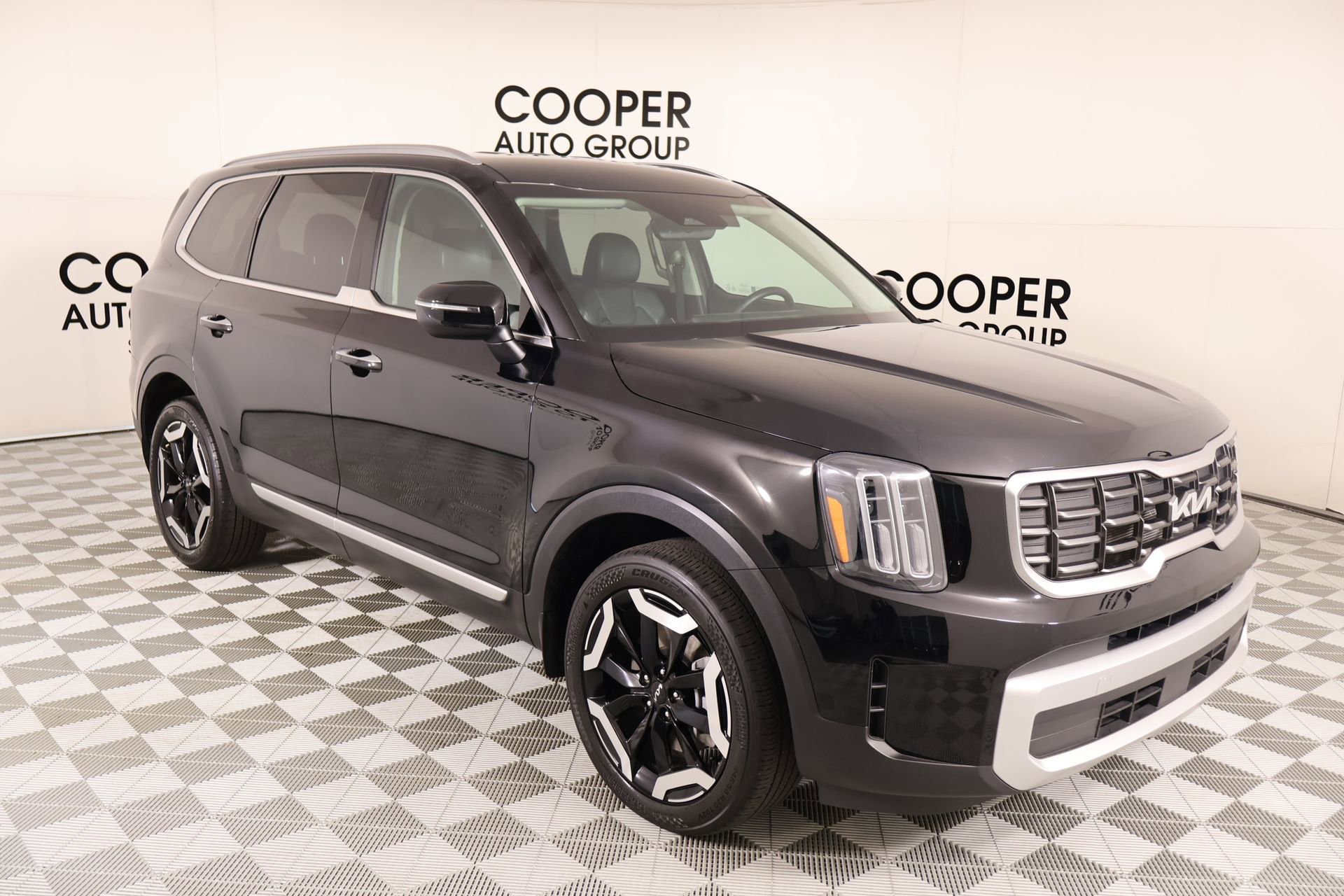 Used 2024 Kia Telluride S