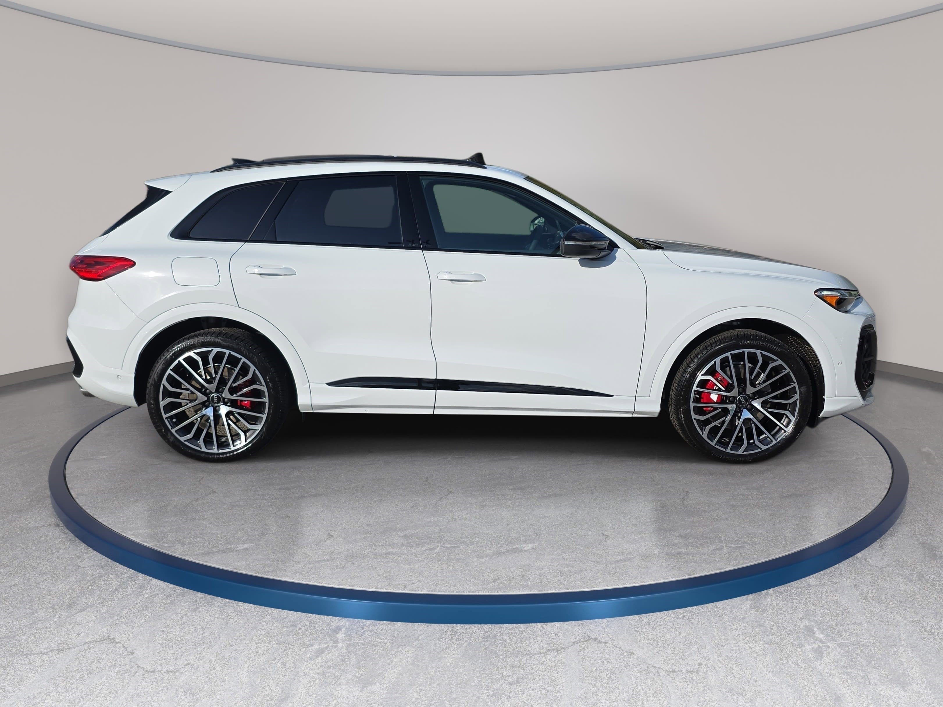 New 2026 Audi SQ5 Premium Plus AWD/4WD image 6