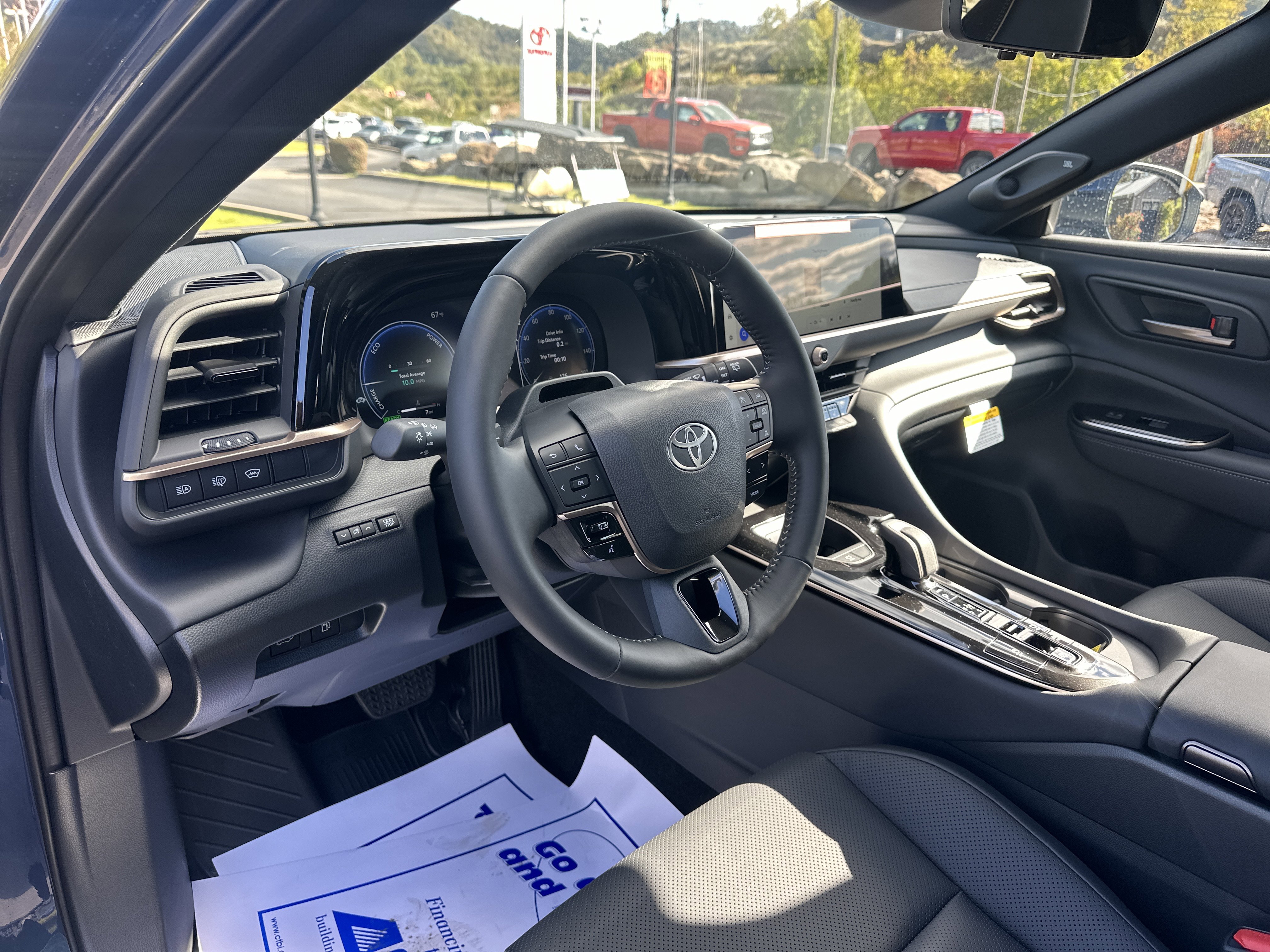 New 2025 Toyota Crown Signia image 21