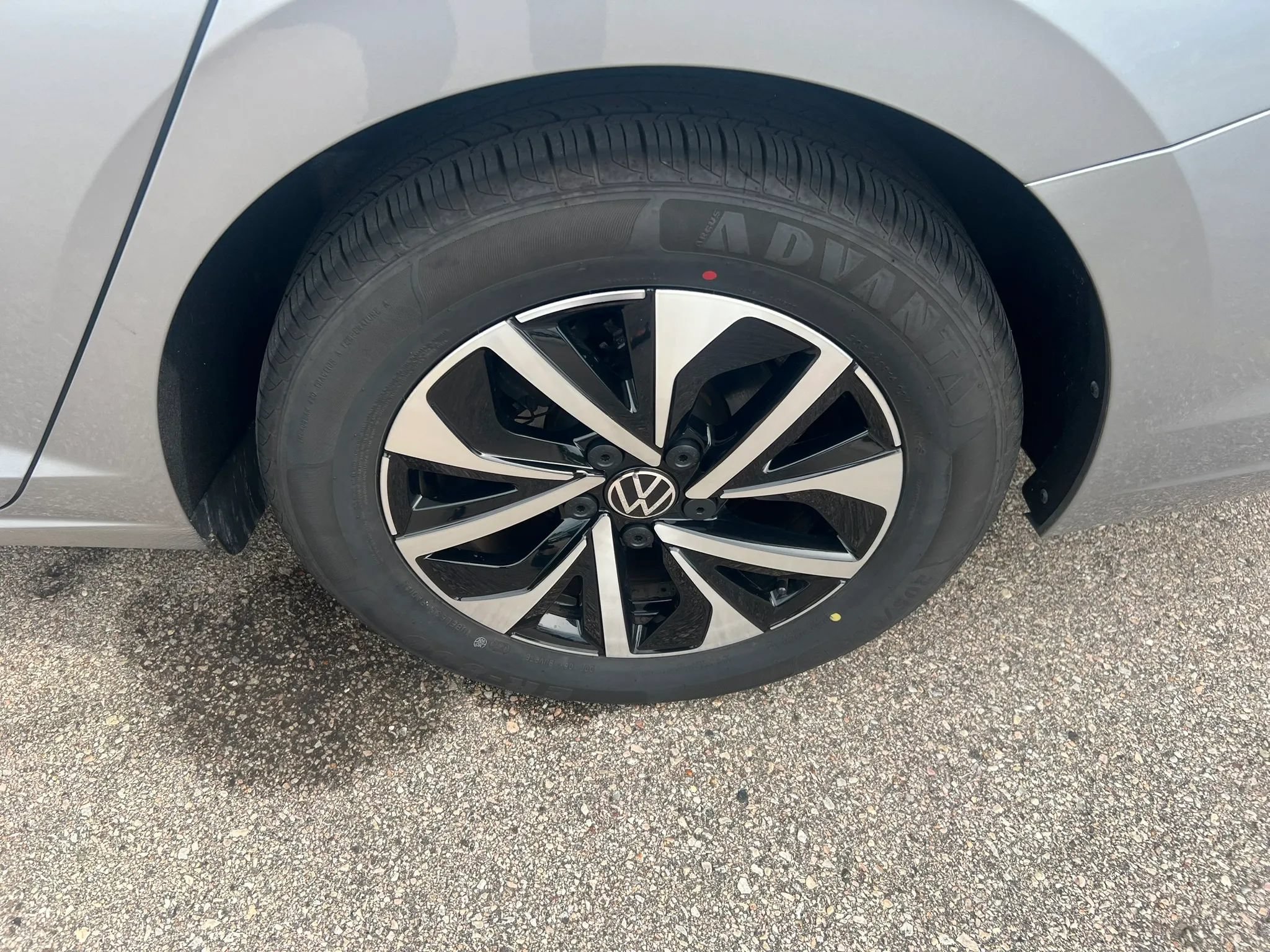 Used 2024 Volkswagen Jetta S FWD image 17