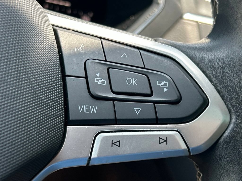 Used 2022 Volkswagen Tiguan SE FWD image 29