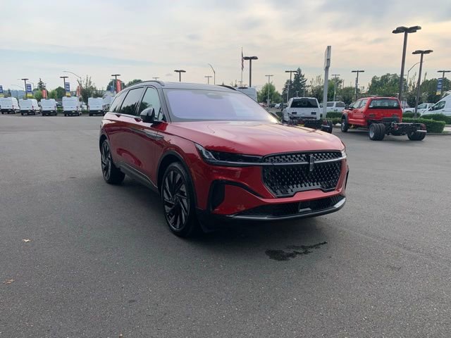 New 2025 Lincoln Nautilus Reserve image 9