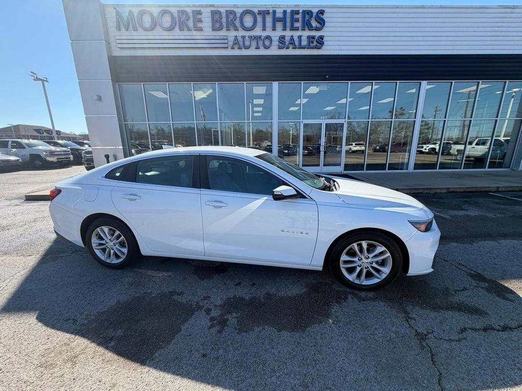 Used 2016 Chevrolet Malibu LT w/ Leather Package FWD image 1