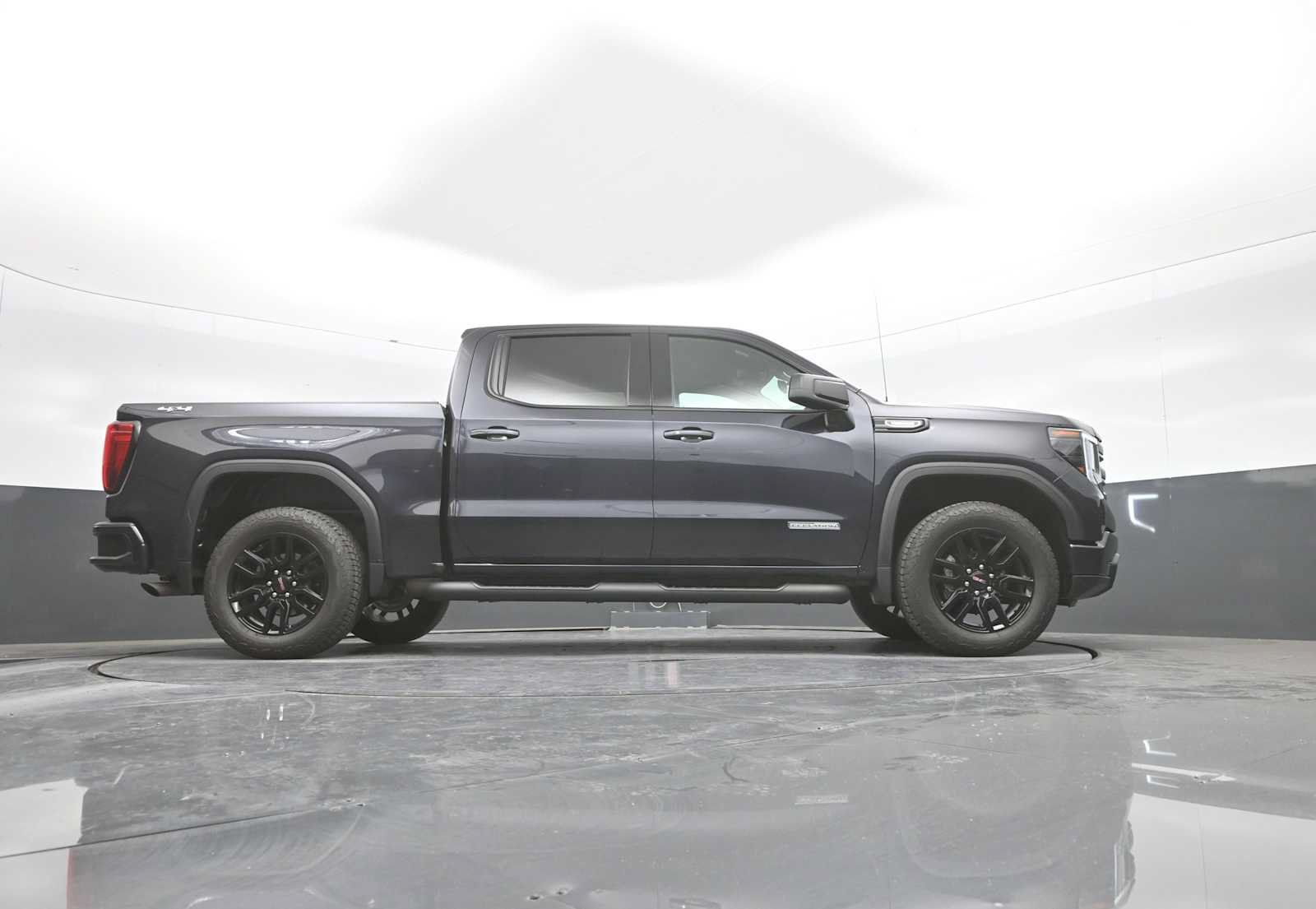 Used 2026 GMC Sierra 1500 Elevation w/ Elevation Select Package AWD/4WD image 47