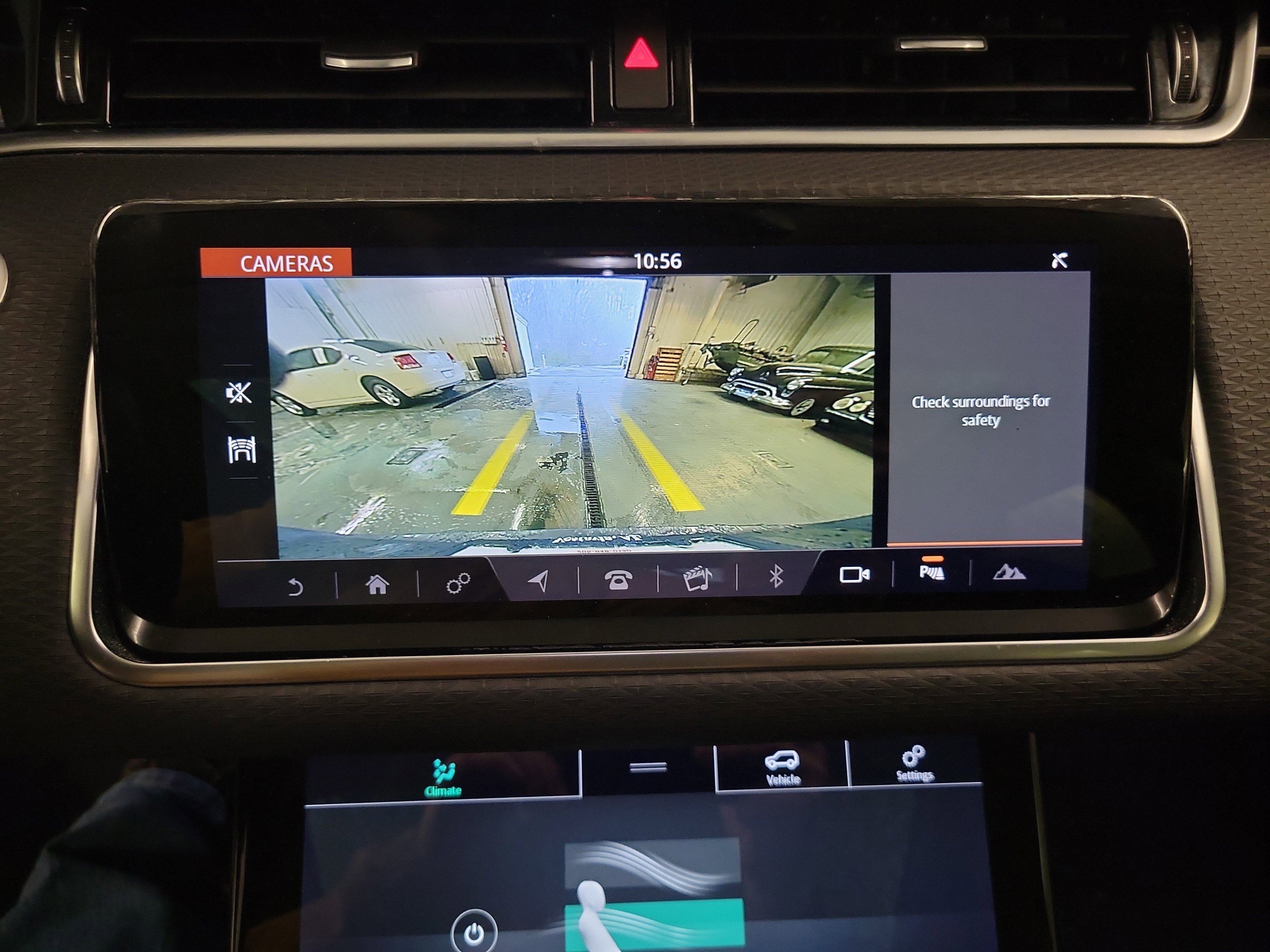 Used 2020 Land Rover Range Rover Evoque S image 16