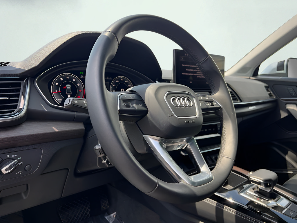 Used 2025 Audi Q5 2.0T Premium Plus w/ Premium Plus Package AWD/4WD image 56