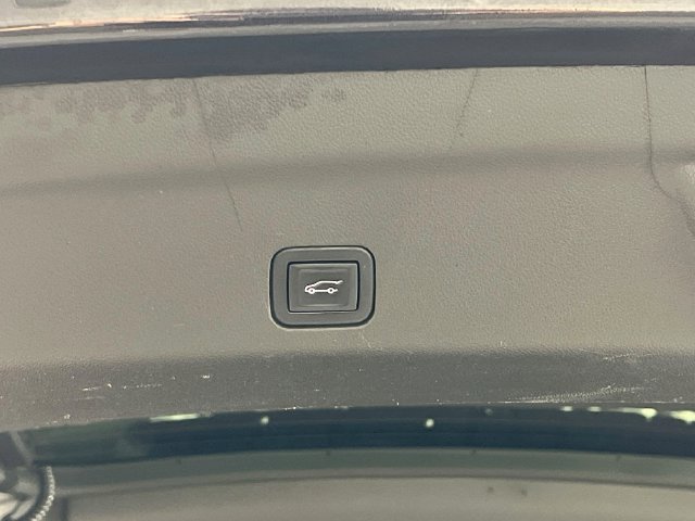 Used 2022 Chevrolet Tahoe Premier AWD/4WD image 28