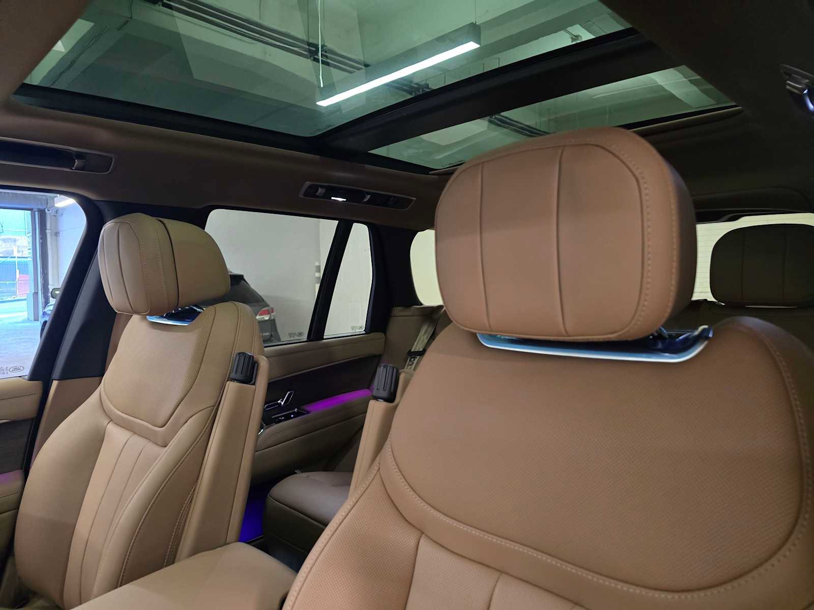 New 2026 Land Rover Range Rover SE image 23